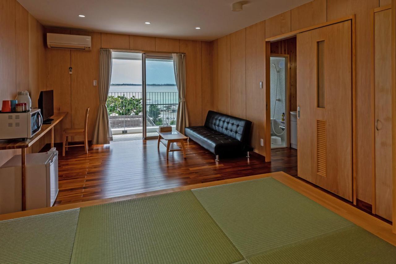 Guest house Kawamitsu Miyakojima  Eksteriør billede