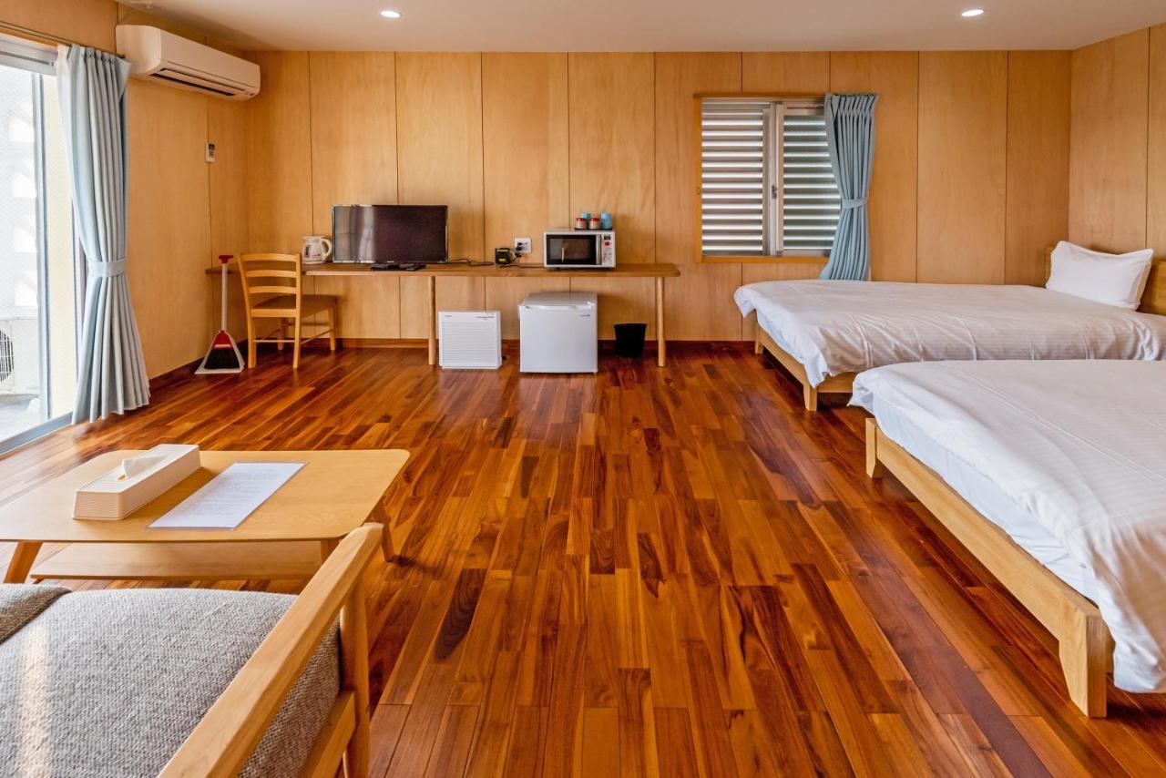 Guest house Kawamitsu Miyakojima  Eksteriør billede